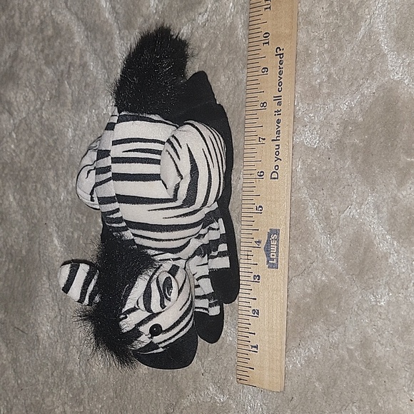 (J2) Zebra Hand Puppet Plush Creations - Picture 6 of 6